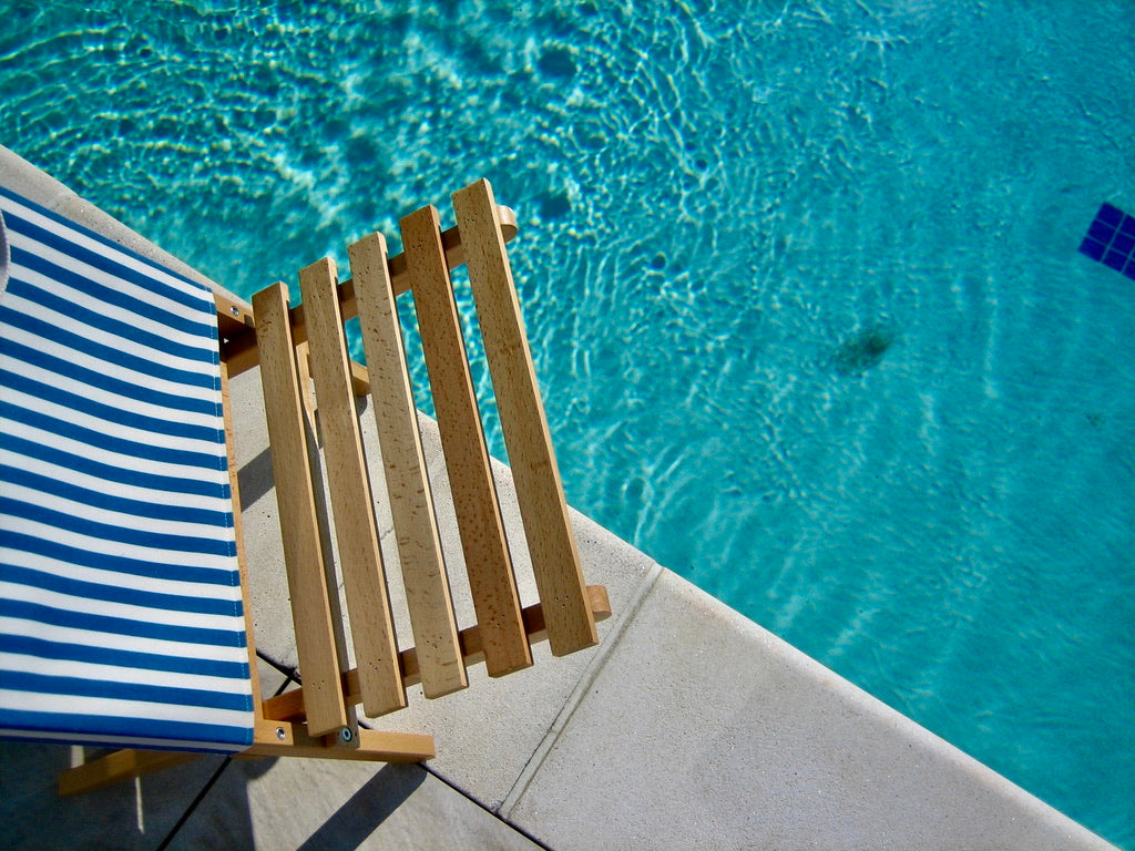 Foldable Beach Chair – Lightweight, Portable Comfort for the Perfect Beach Setup