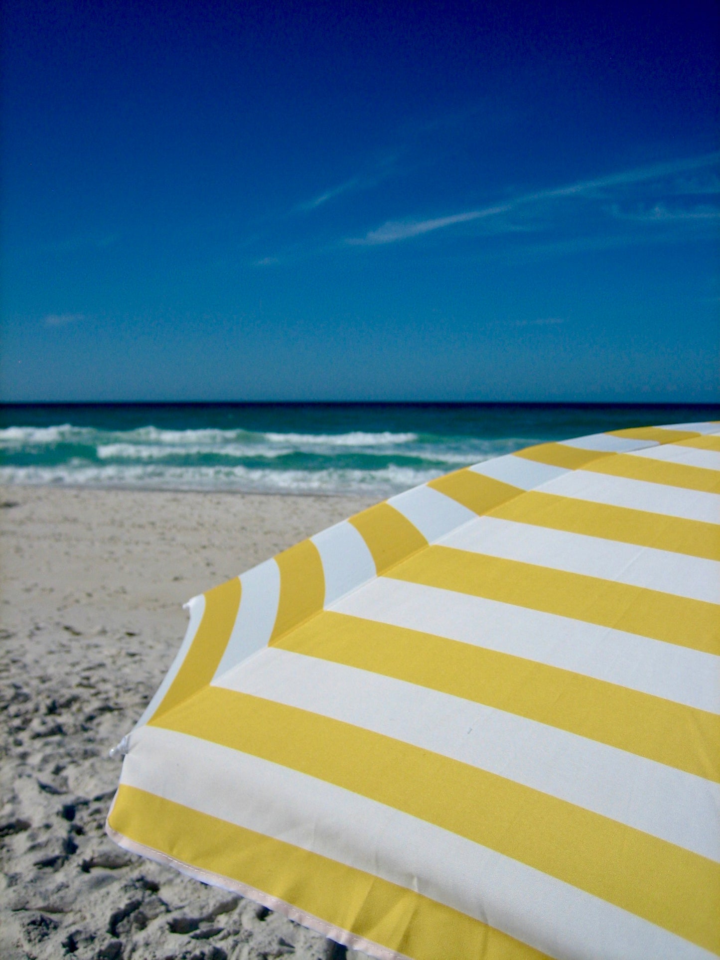 3ft. Beach Umbrella – Lightweight Shade for an Elevated Beach Setup