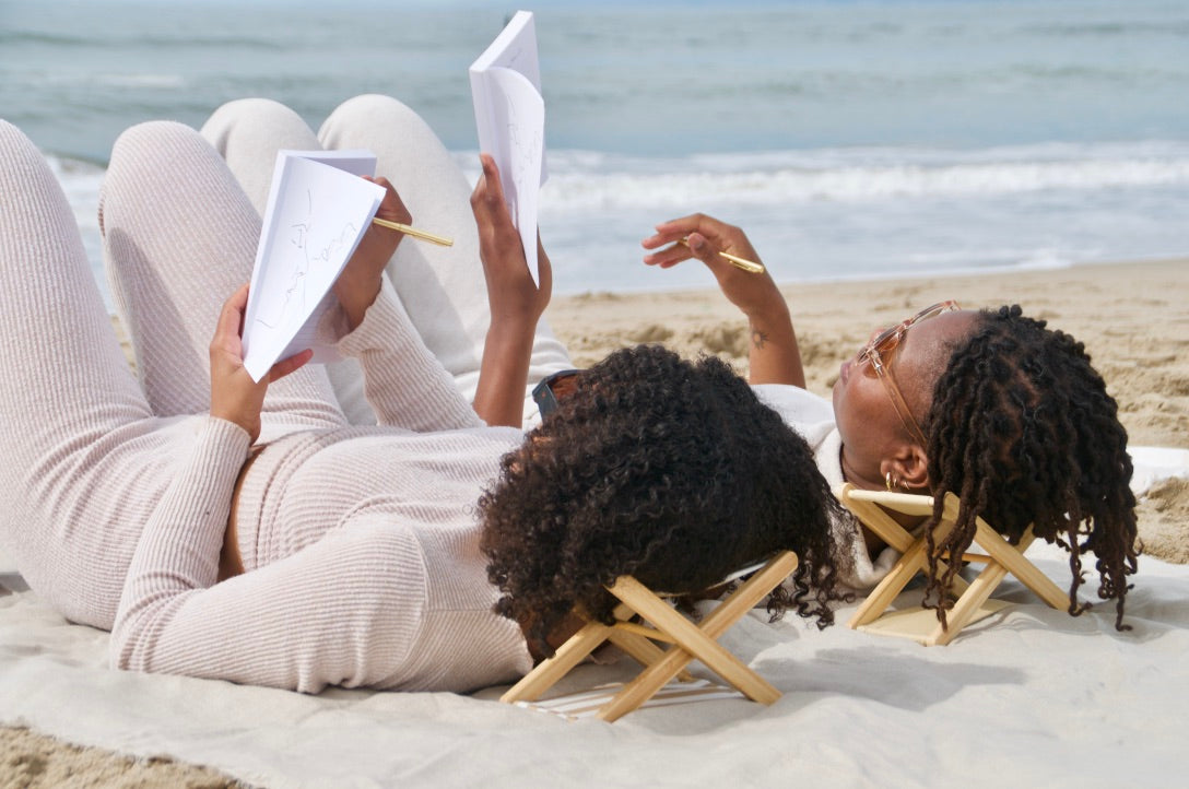 The Head Hammock – Portable Beach Comfort & Neck Support